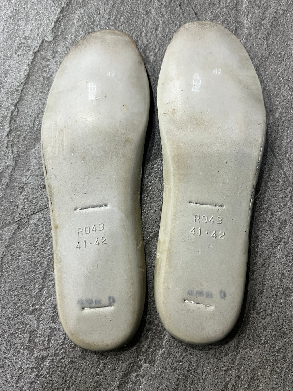 Maison Margiela Replica GATS Sneakers Gold / Beige EU 42