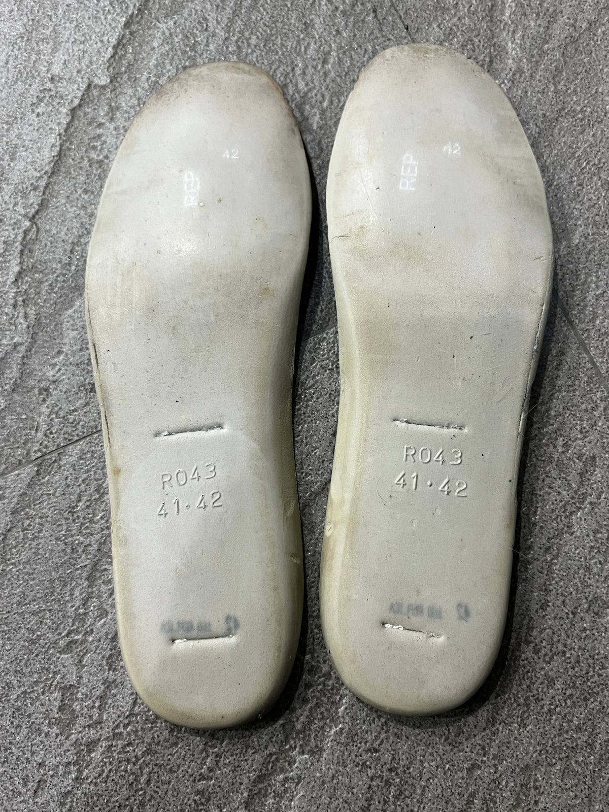 Maison Margiela Replica GATS Sneakers Gold / Beige EU 42