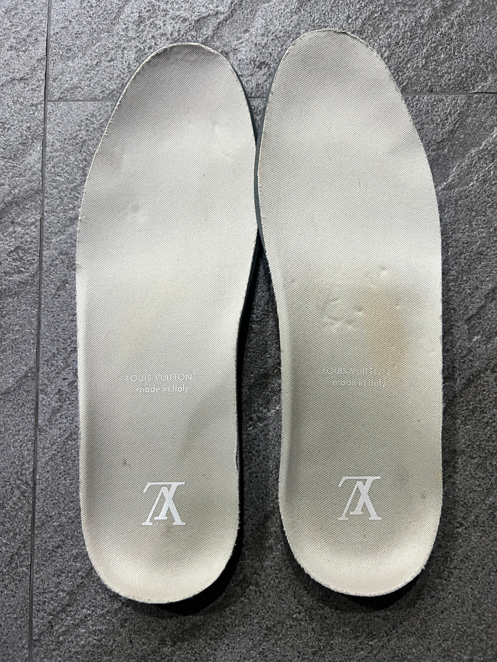 Louis Vuitton Run Away Sneakers Cream Leather Natural Cowhide Trim US 5