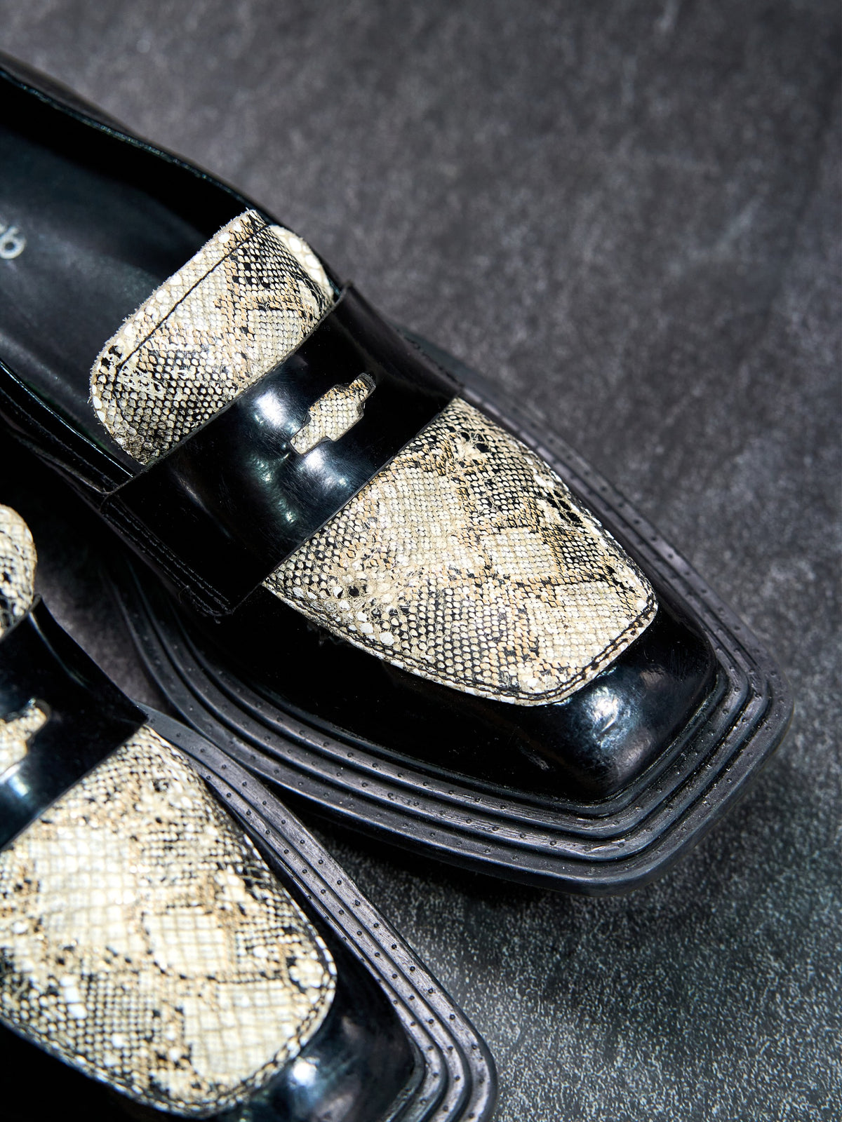 Untitlab Python-Plate Penny Loafers Black Vegan Leather EU 43