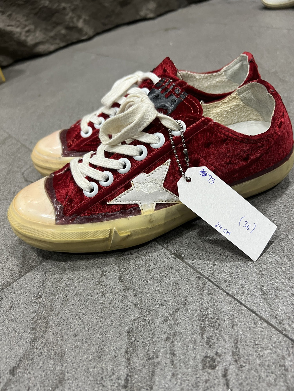Golden Goose V-Star2 Red Velvet Low Top Size 36
