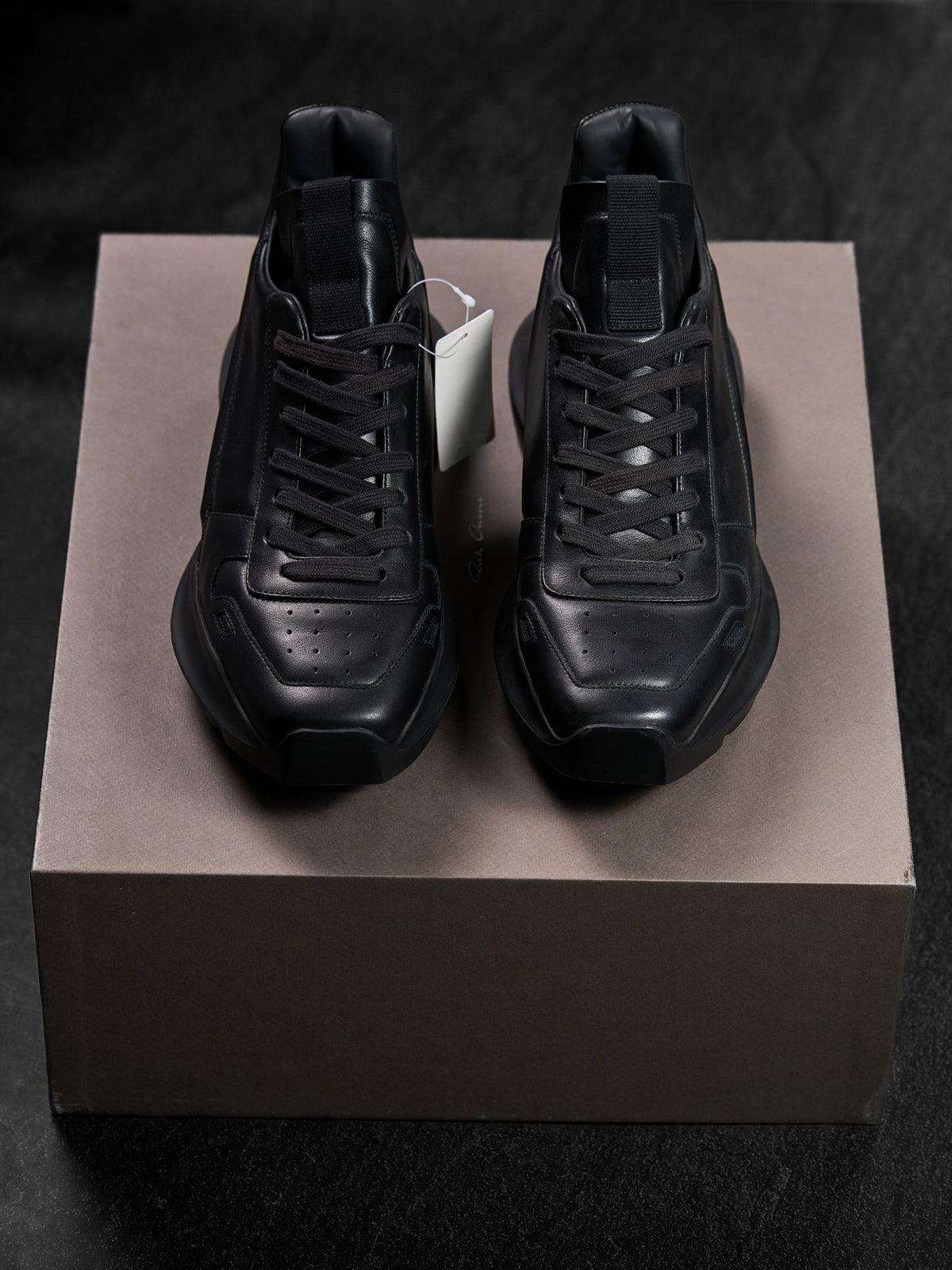 Rick Owens SS25 Geth Runner Sneakers All Black Leather EU 39