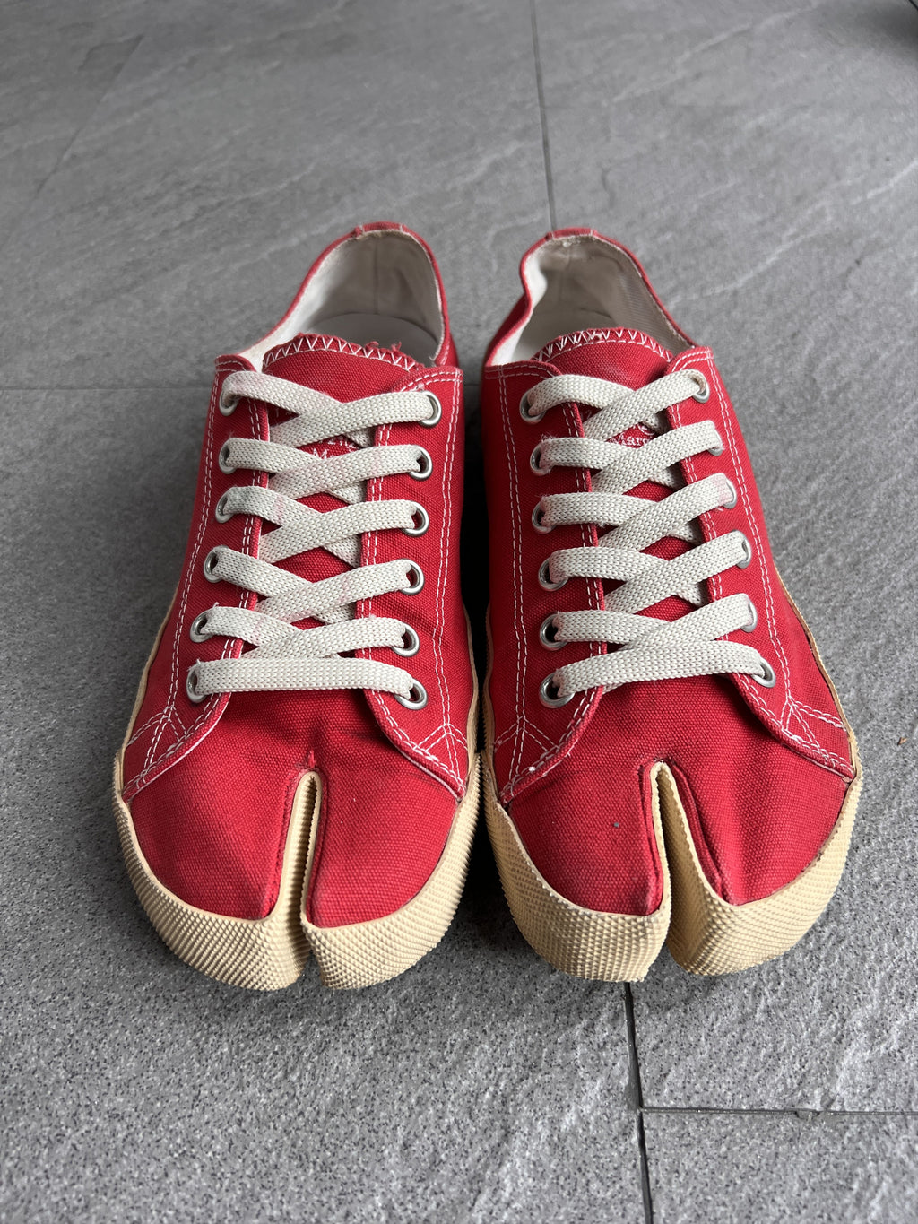 Maison Margiela Red Canvas Tabi Sneakers 27.5cm
