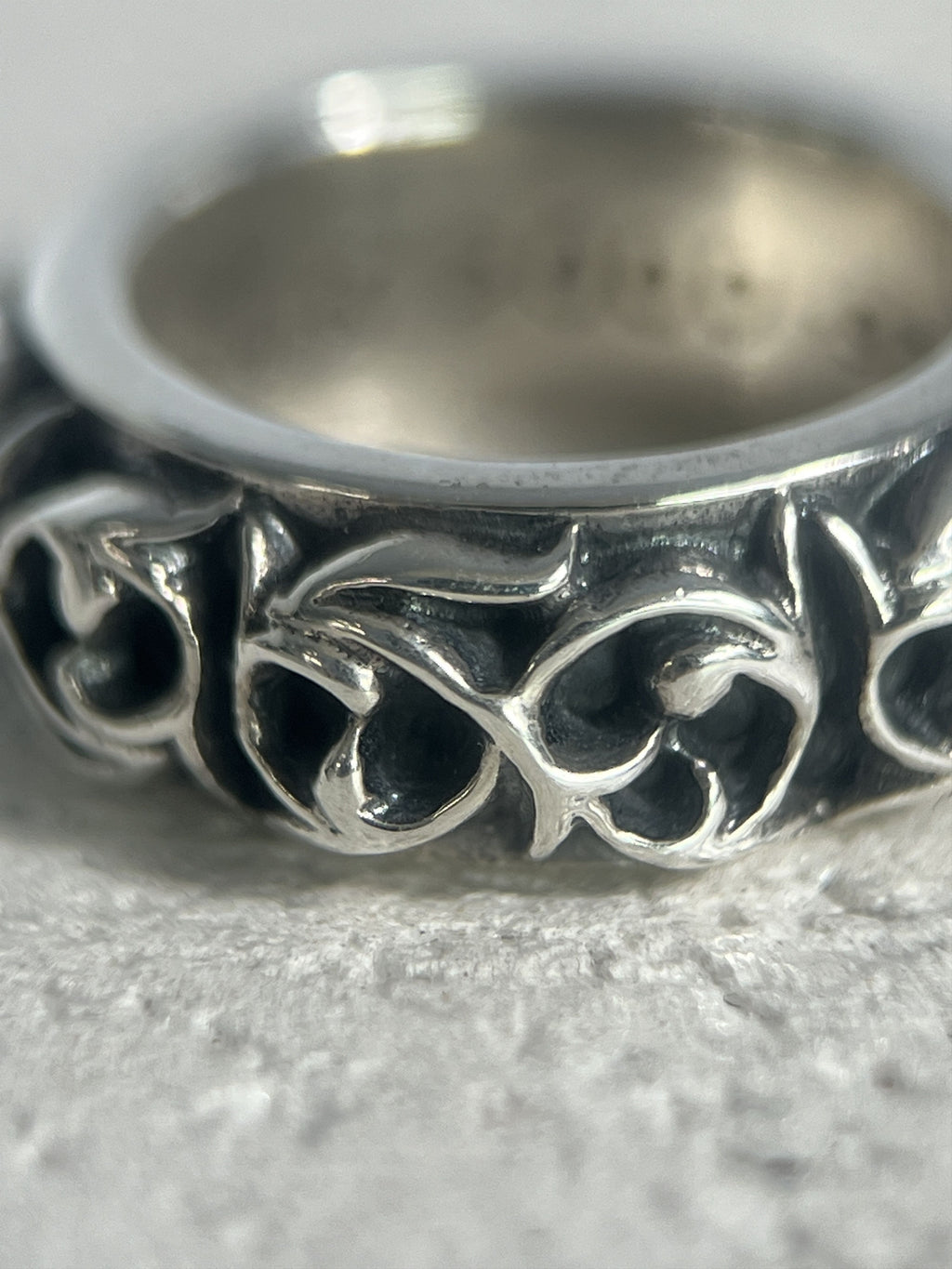 Chrome Hearts Eternity Vine Scroll Band Ring Size 47 / US4