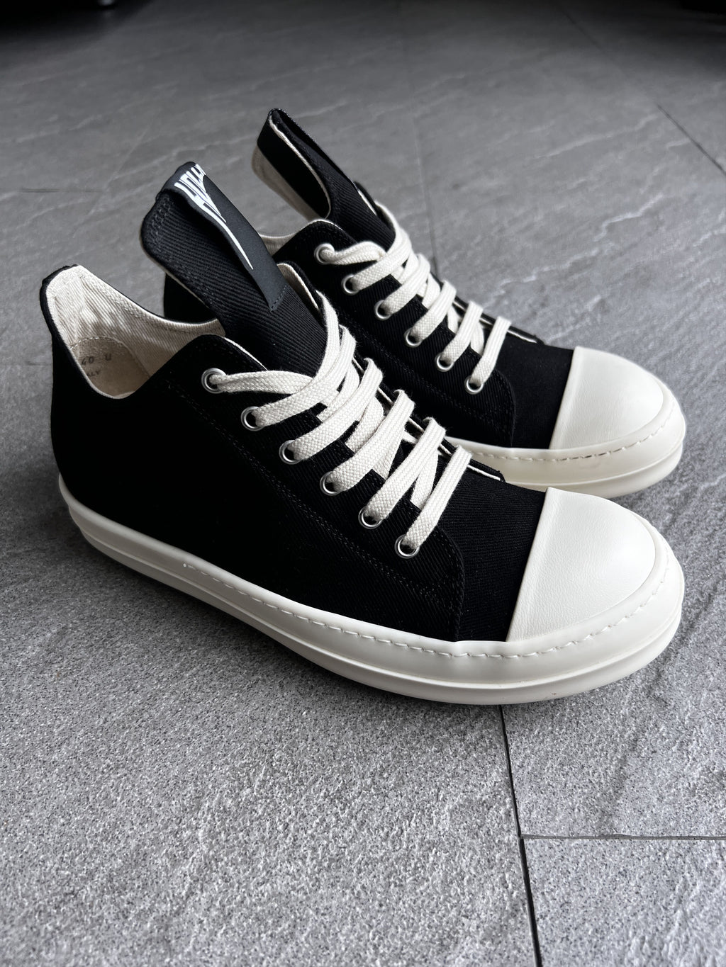 Rick Owens Hollywood Low Sneakers Black Milk EU40