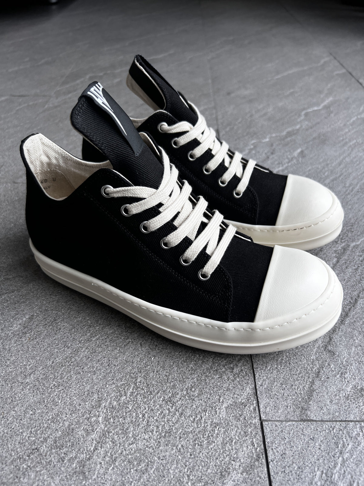 Rick Owens Hollywood Low Sneakers Black Milk EU40