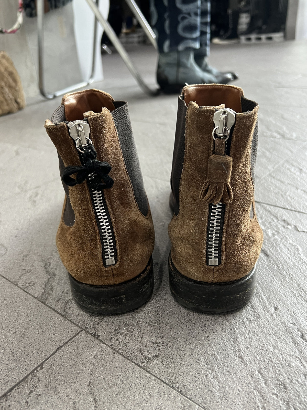Givenchy Suede Chelsea Boots Brown 43