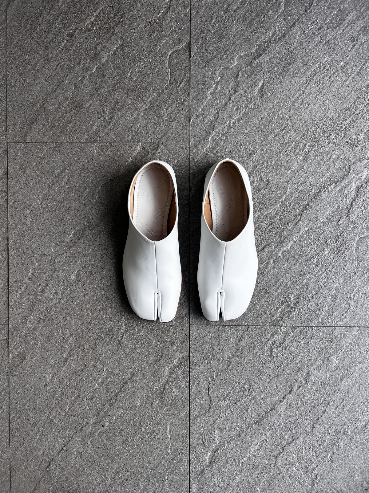 Maison Margiela Tabi Babouche Loafers White EU38