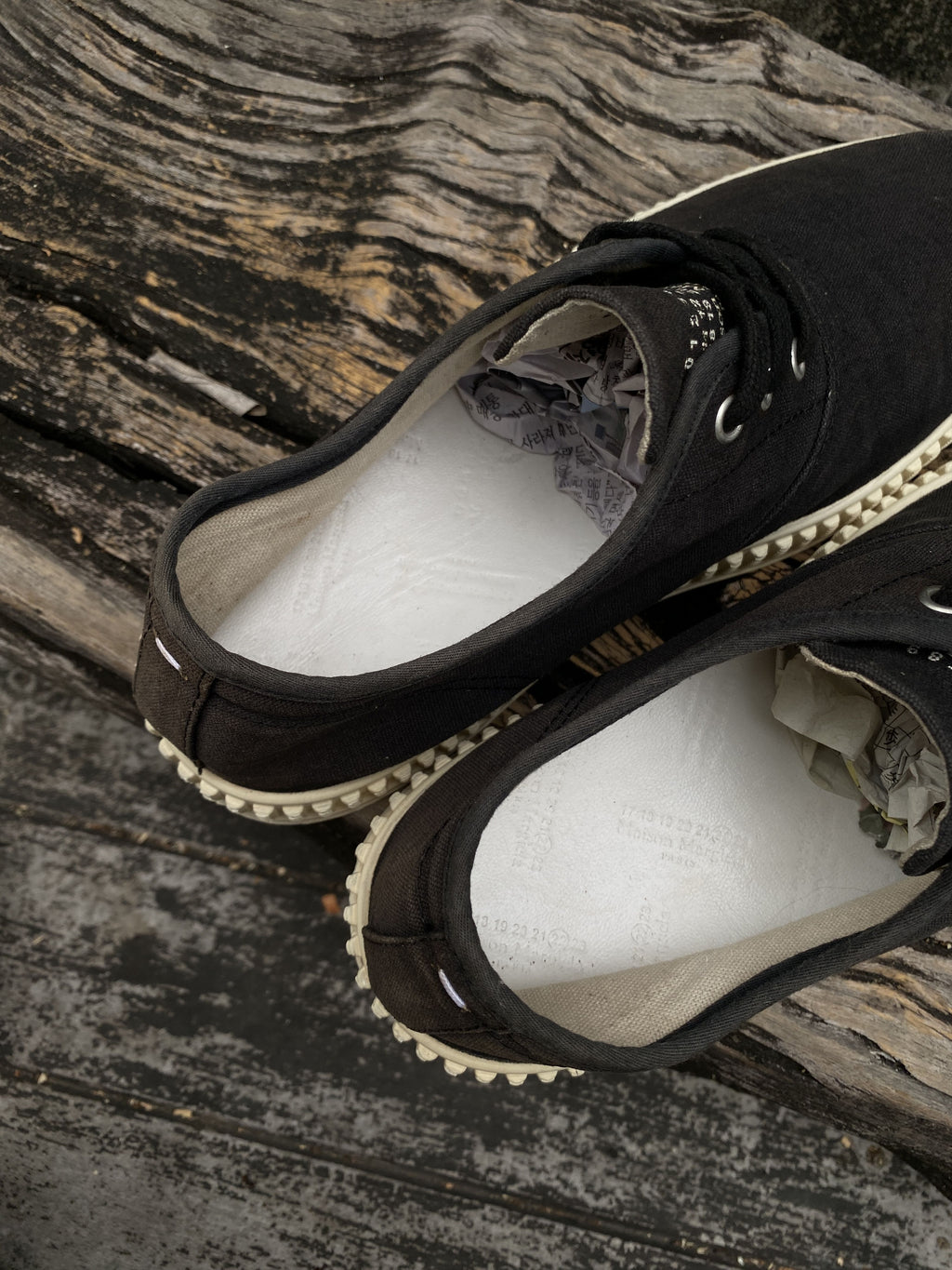 Maison Margiela Black Canvas Low-Top Sneakers 41