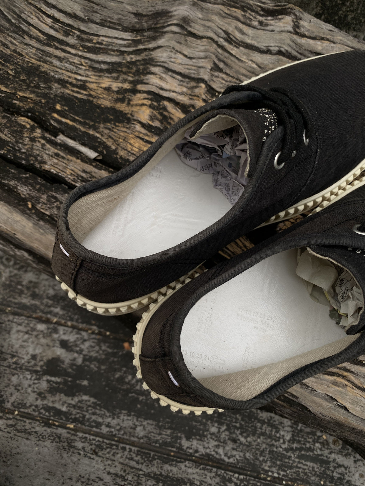 Maison Margiela Black Canvas Low-Top Sneakers 41