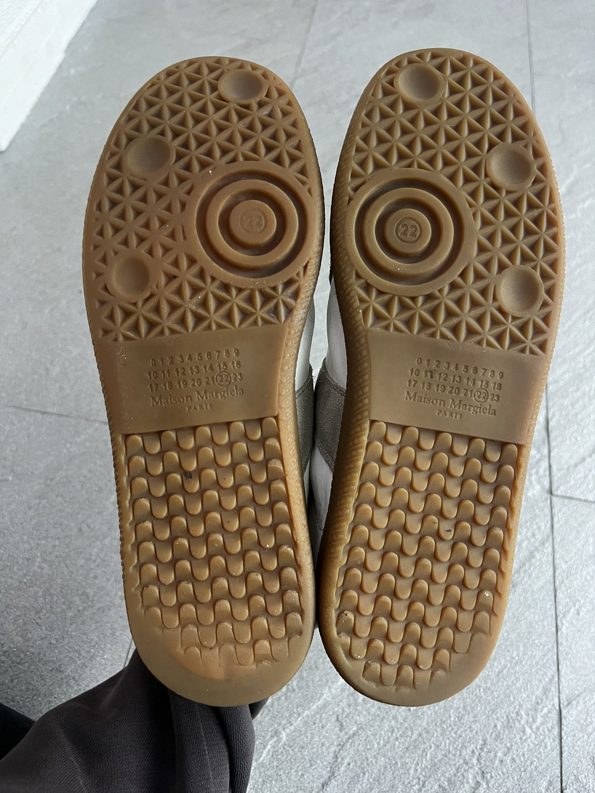 Maison Margiela Replica Archive White Grey GAT 40.5