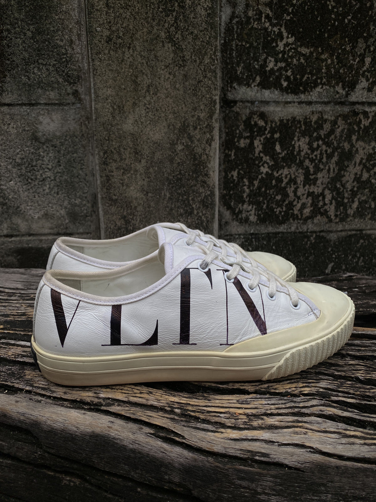 Valentino White Leather Rubber-Toe Sneakers 41