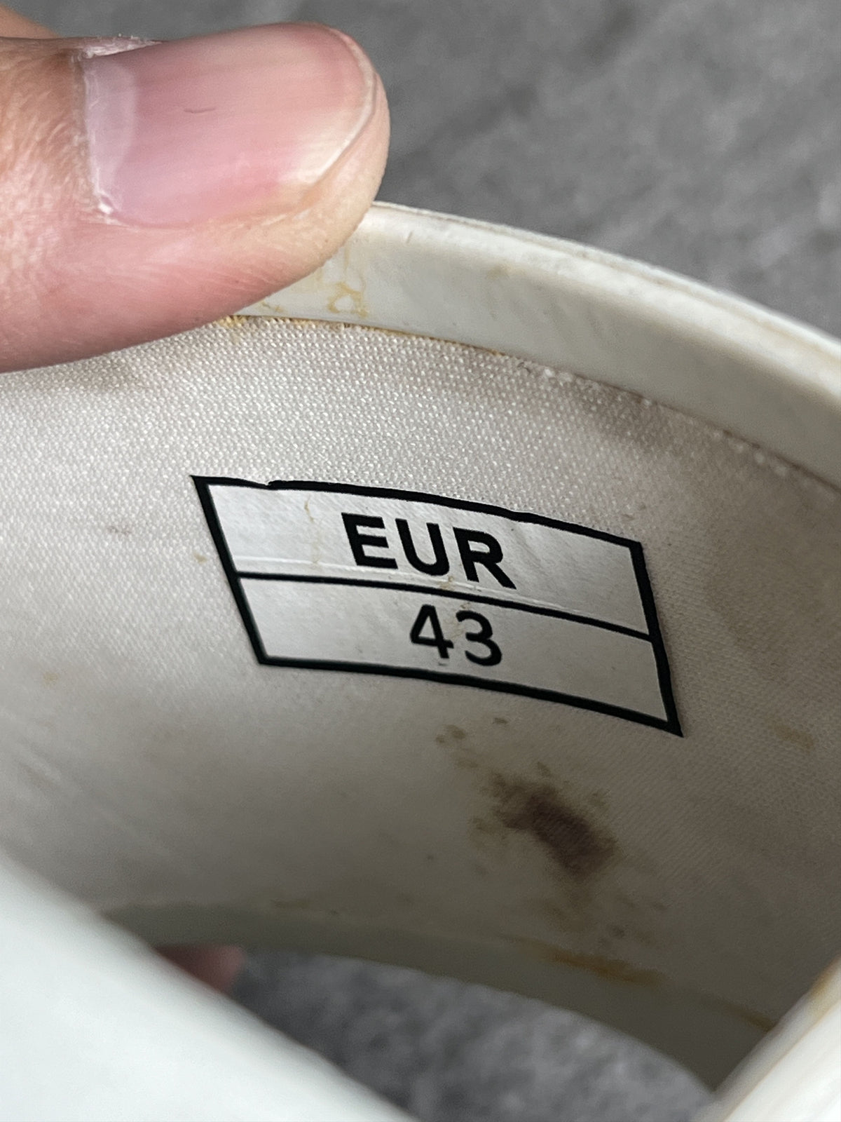 Maison Margiela Tabi Logo Rubber Slides White EU43