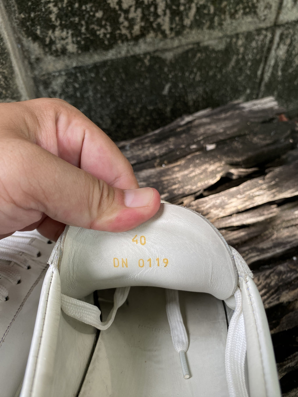 Givenchy White Leather Low-Top Sneakers EU 40