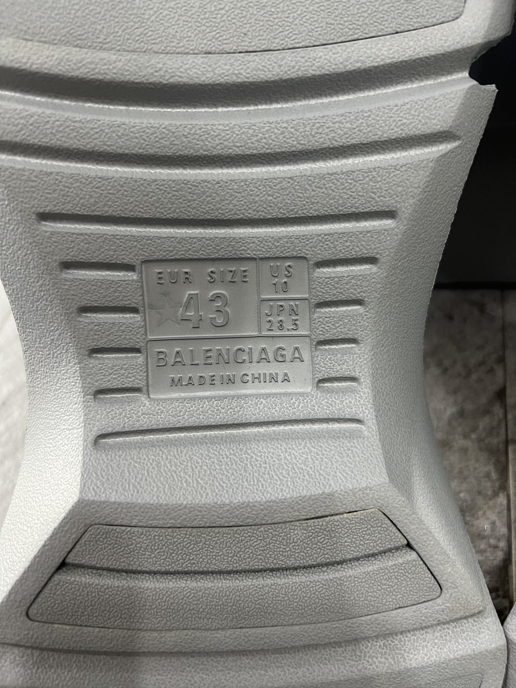 Balenciaga Mold Closed Grey EU43 New w/ Box