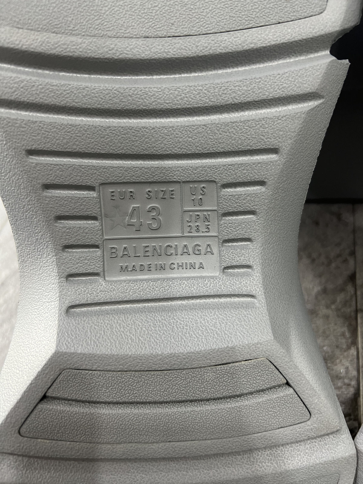 Balenciaga Mold Closed Grey EU43 New w/ Box