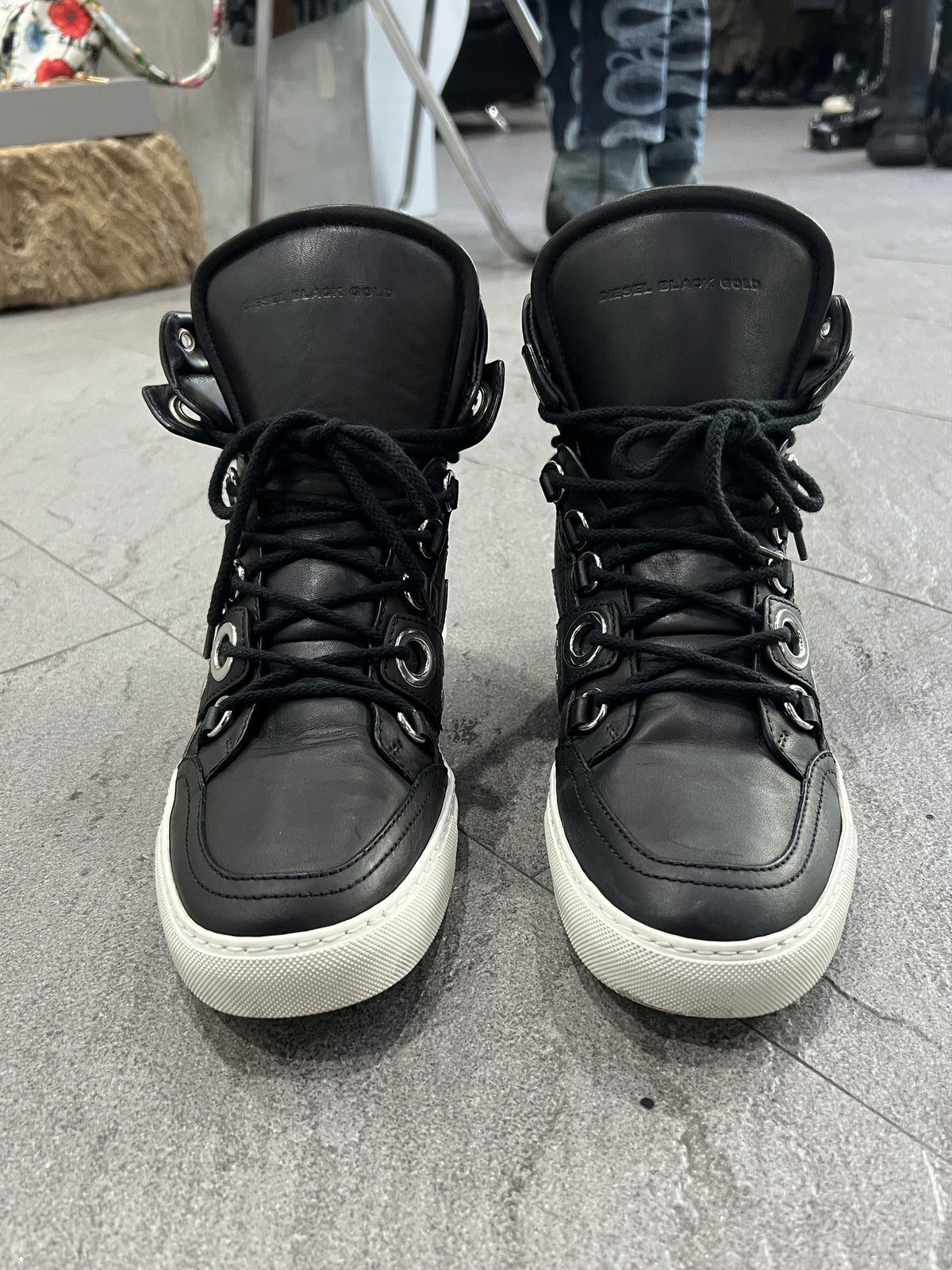 Diesel Black Gold Eyelet Leather High-Top Sneakers EU41