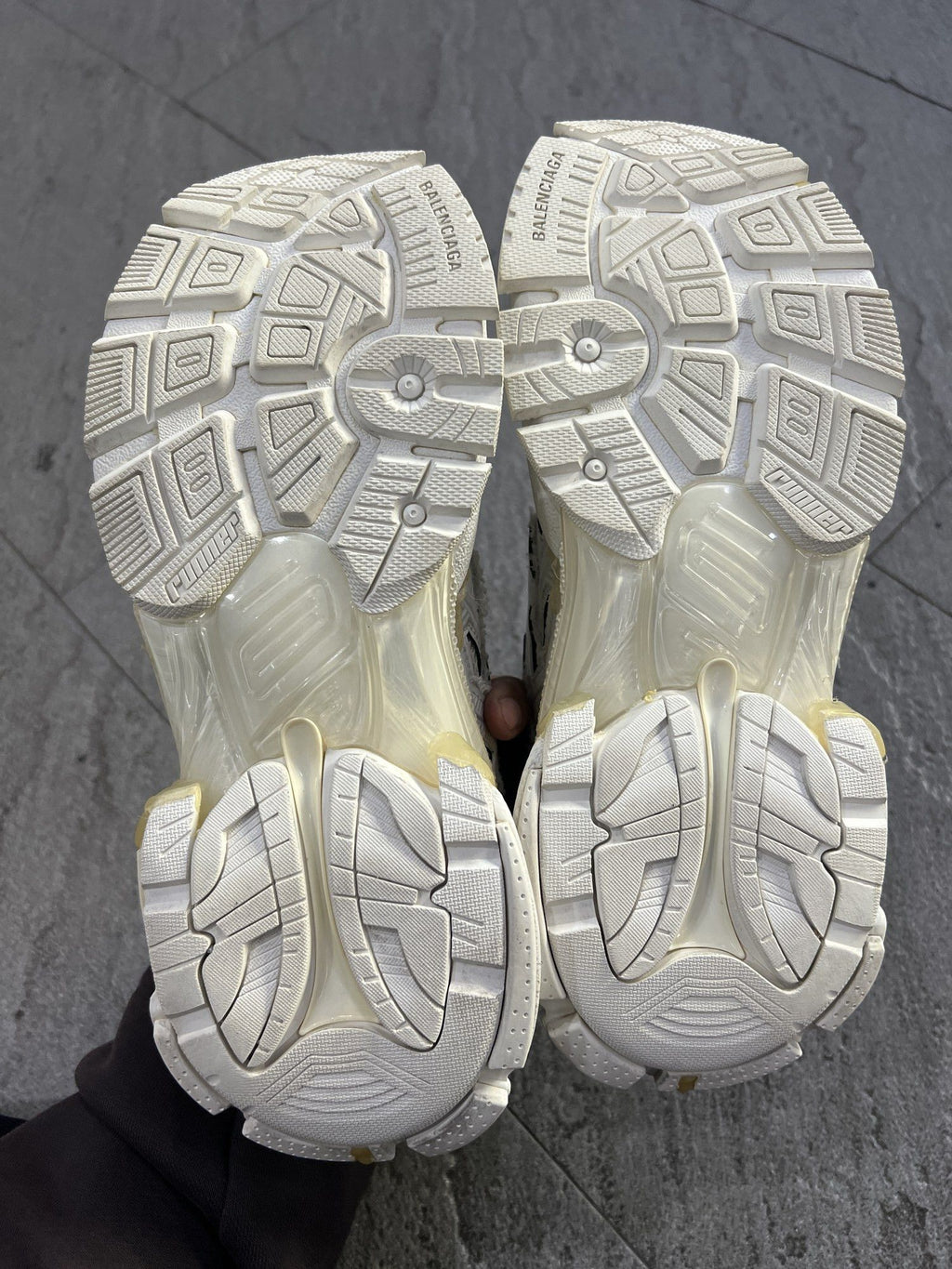 Balenciaga Runner Sneakers White Beige EU 37