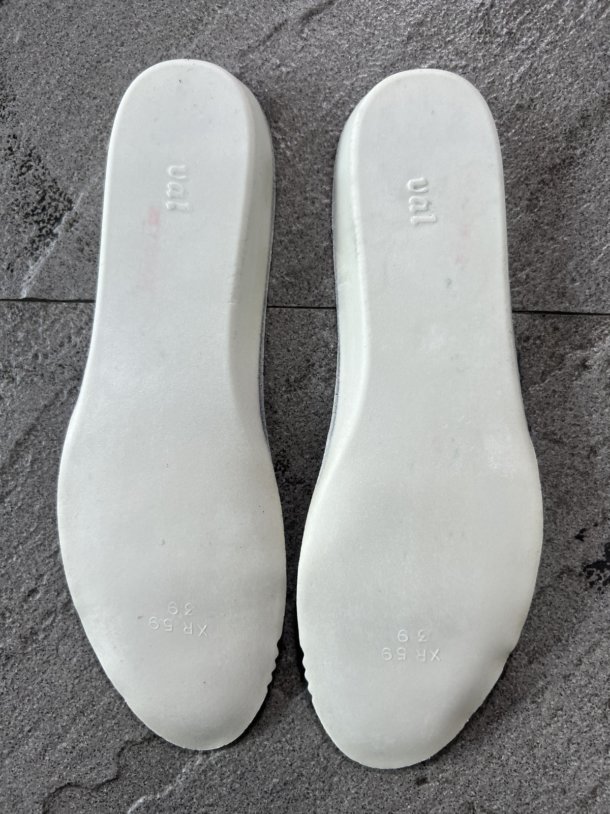 FENDI LOVE Strap Sock Sneakers White EU38