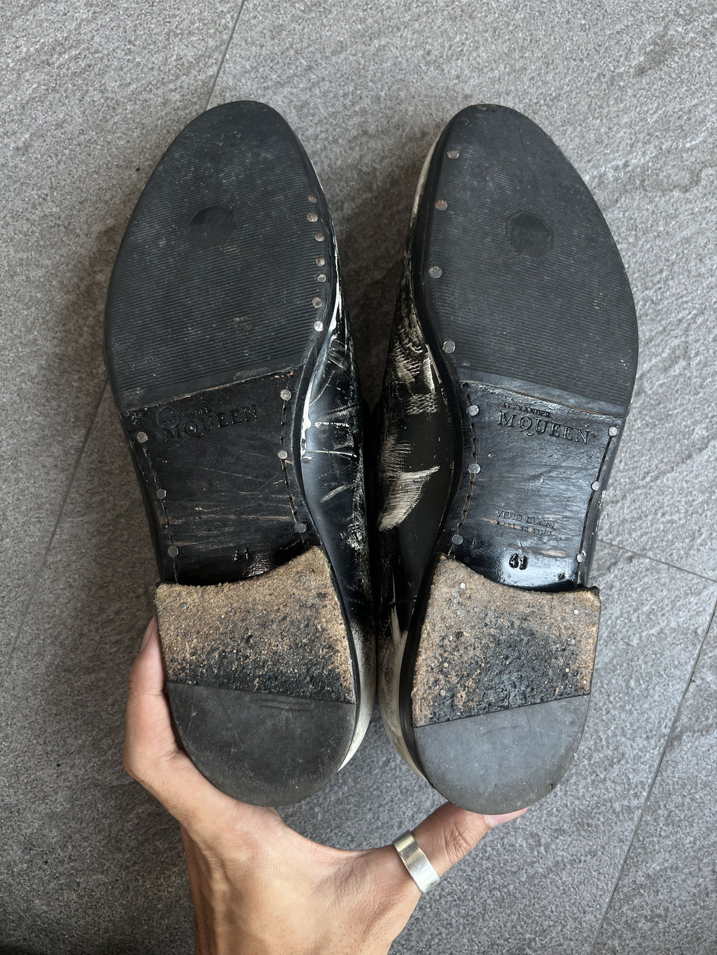 Alexander McQueen Skull Distressed Loafers EU41