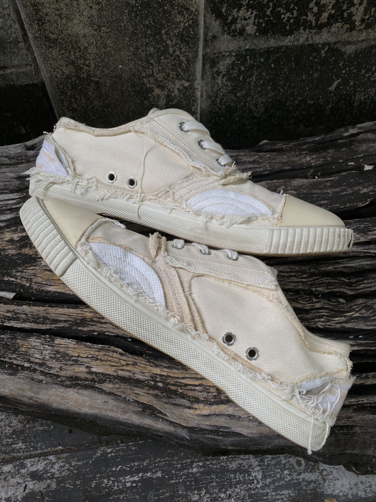 Maison Margiela Distressed Canvas Low Sneakers Size 41