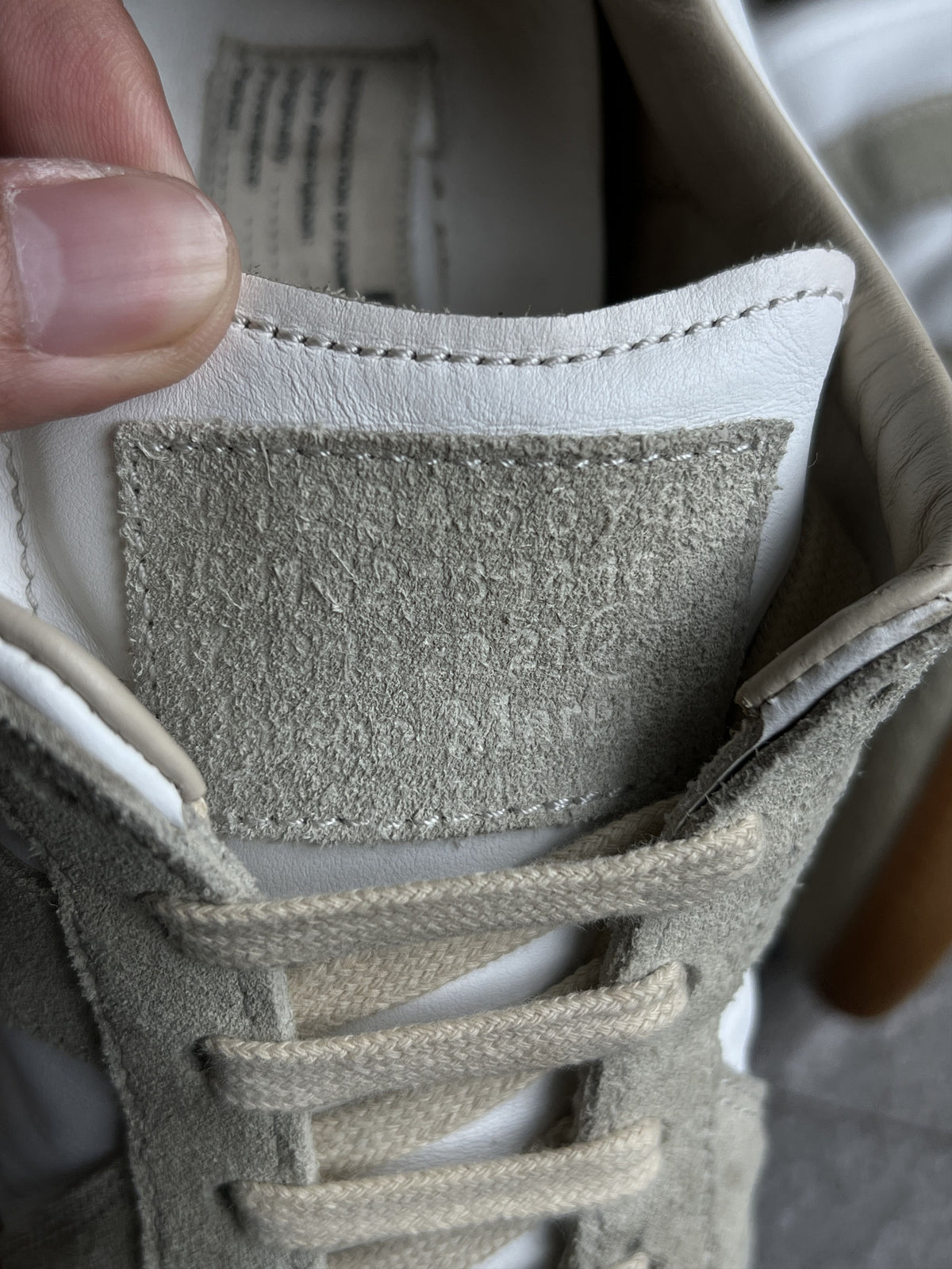Maison Margiela Classic White Grey Replica GAT 36.5