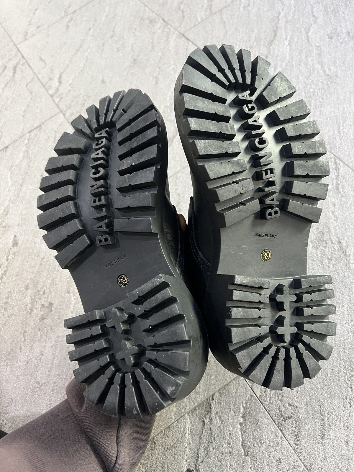 Balenciaga Chunky Lug Sole Derby Black EU 39