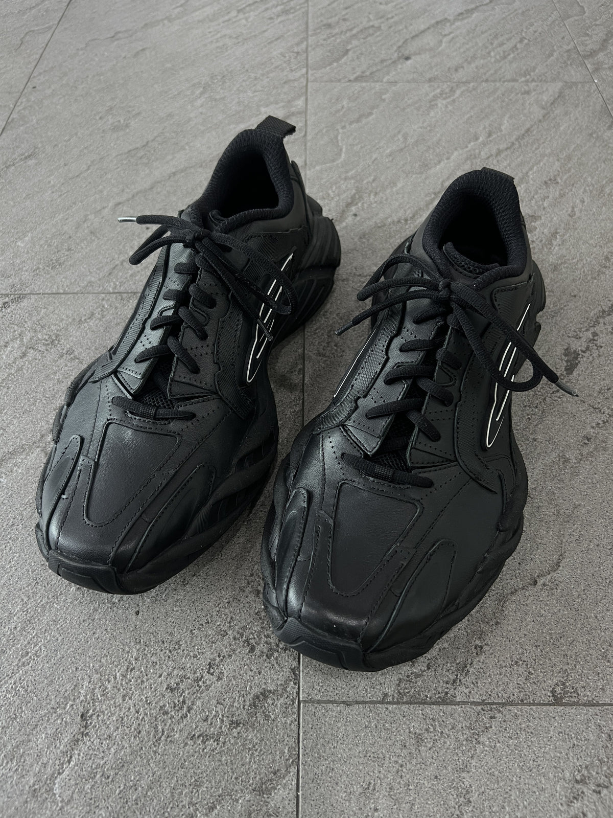 Balenciaga Monday Sneaker Triple Black EU43