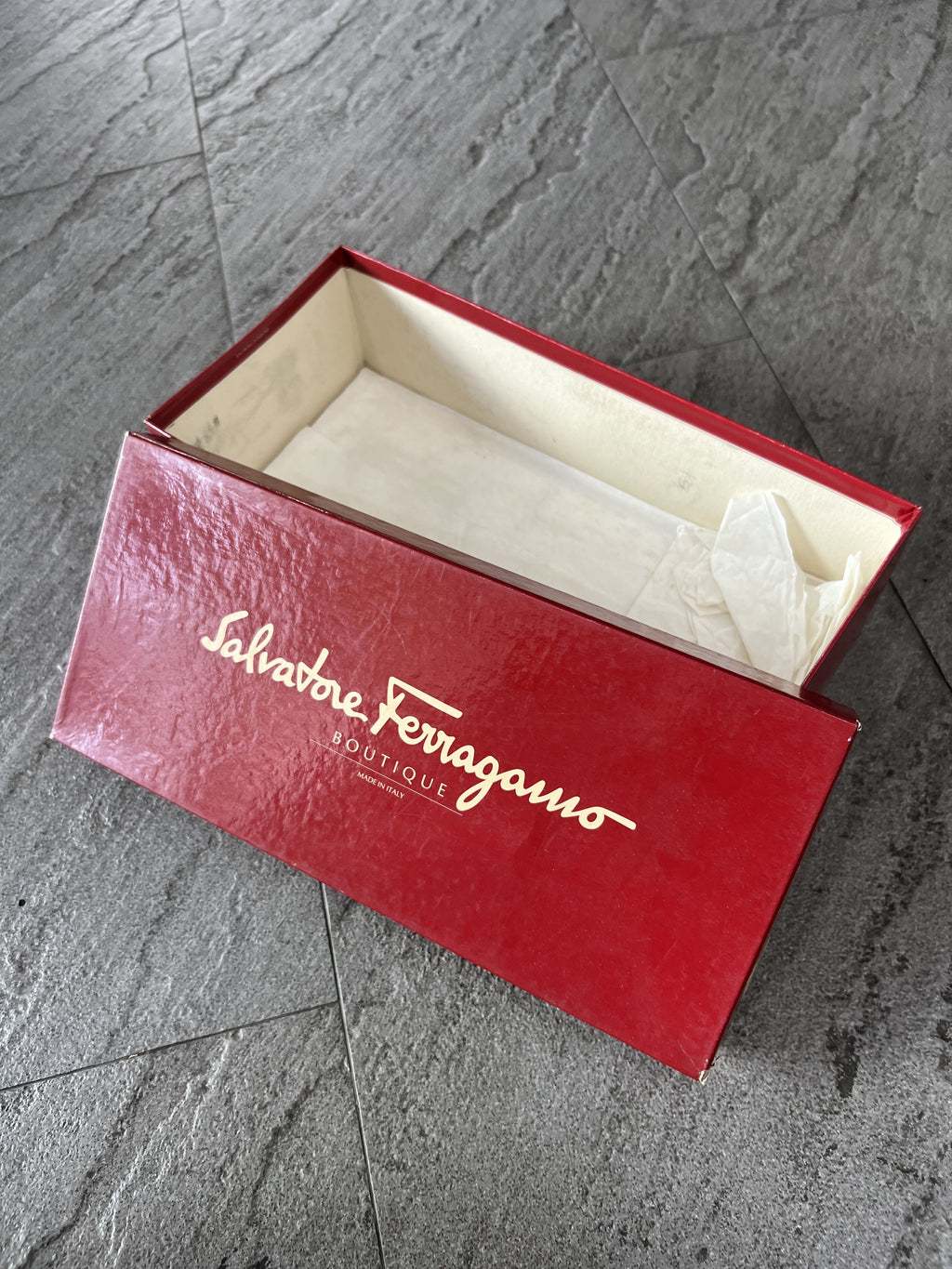 Ferragamo Vara Bow Pumps Cream Leather Heels 5C