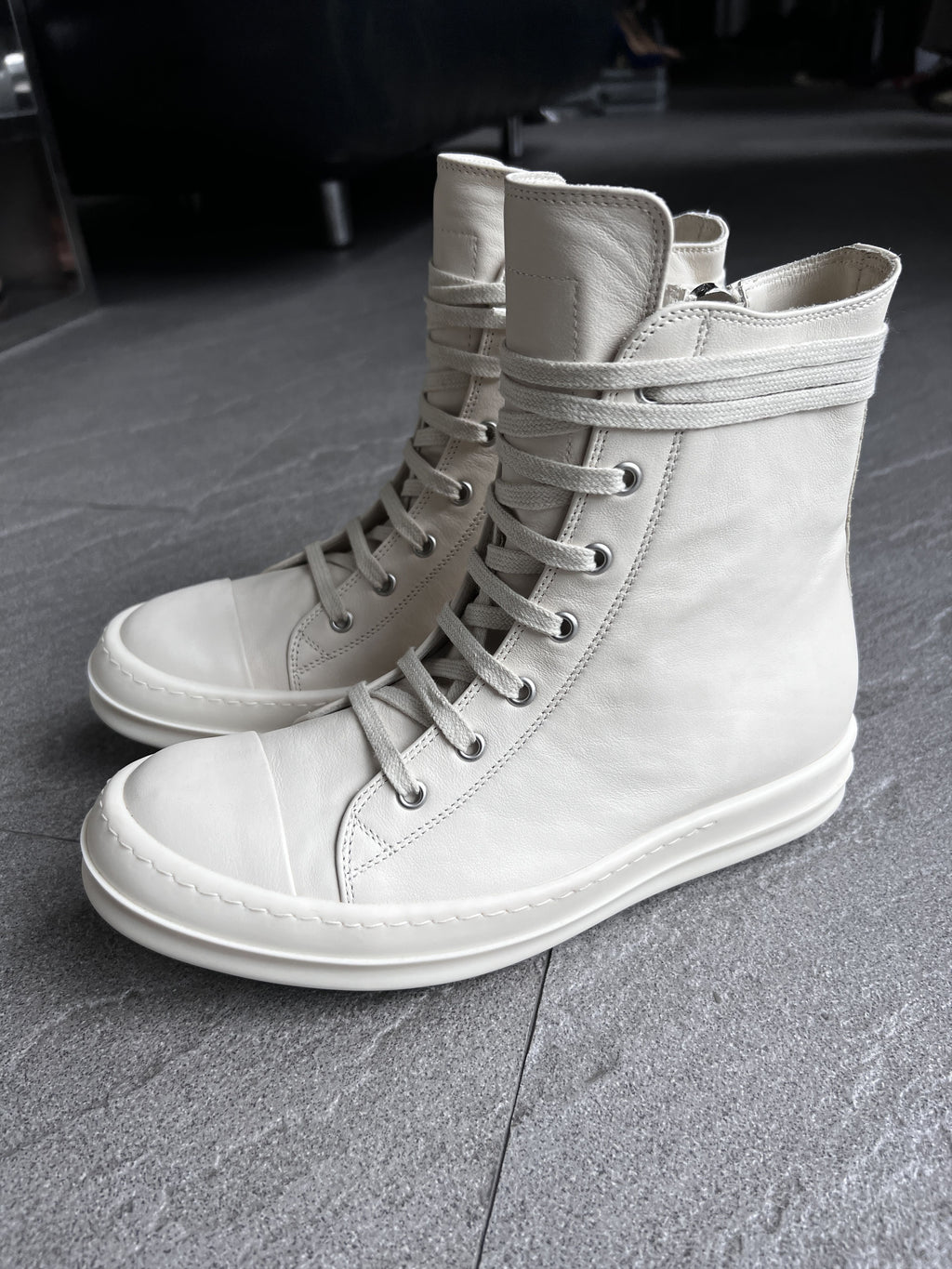 Rick Owens Mainline Leather High Sneakers Milk EU40