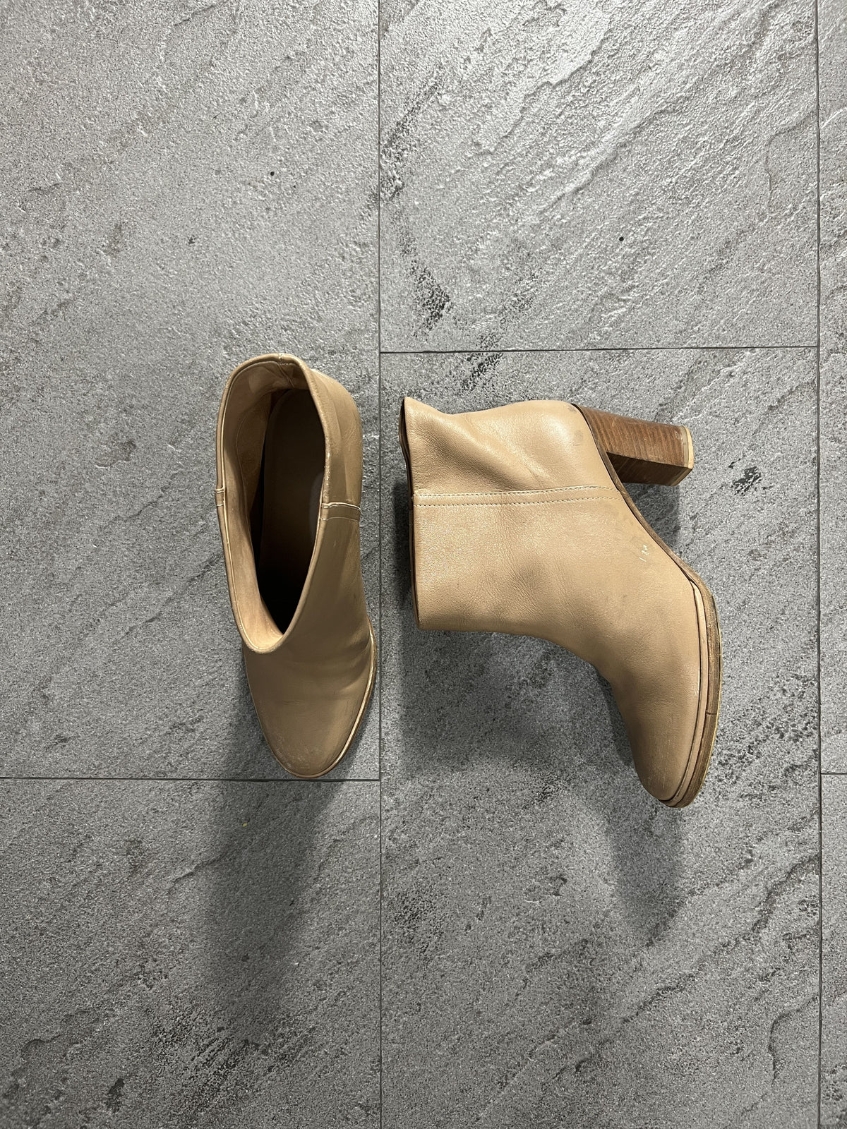 Maison Martin Margiela Camel Leather Ankle Boots EU39