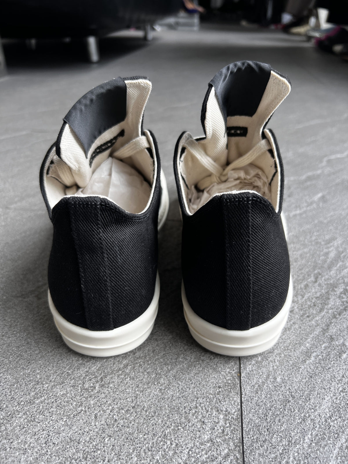 Rick Owens Hollywood Low Sneakers Black Milk EU40