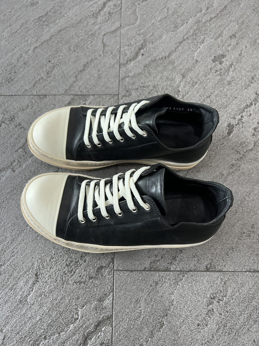 Rick Owens Low Sneaker Black Leather Milk Toe 39