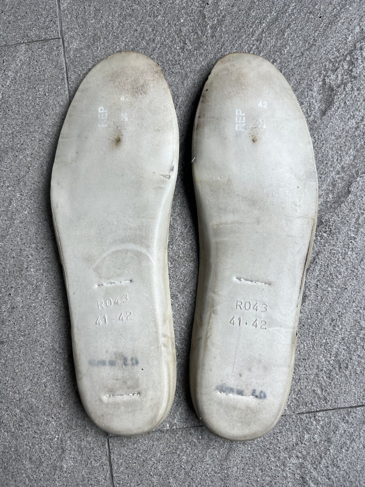 Maison Margiela Classic White Grey Replica GAT 42.5