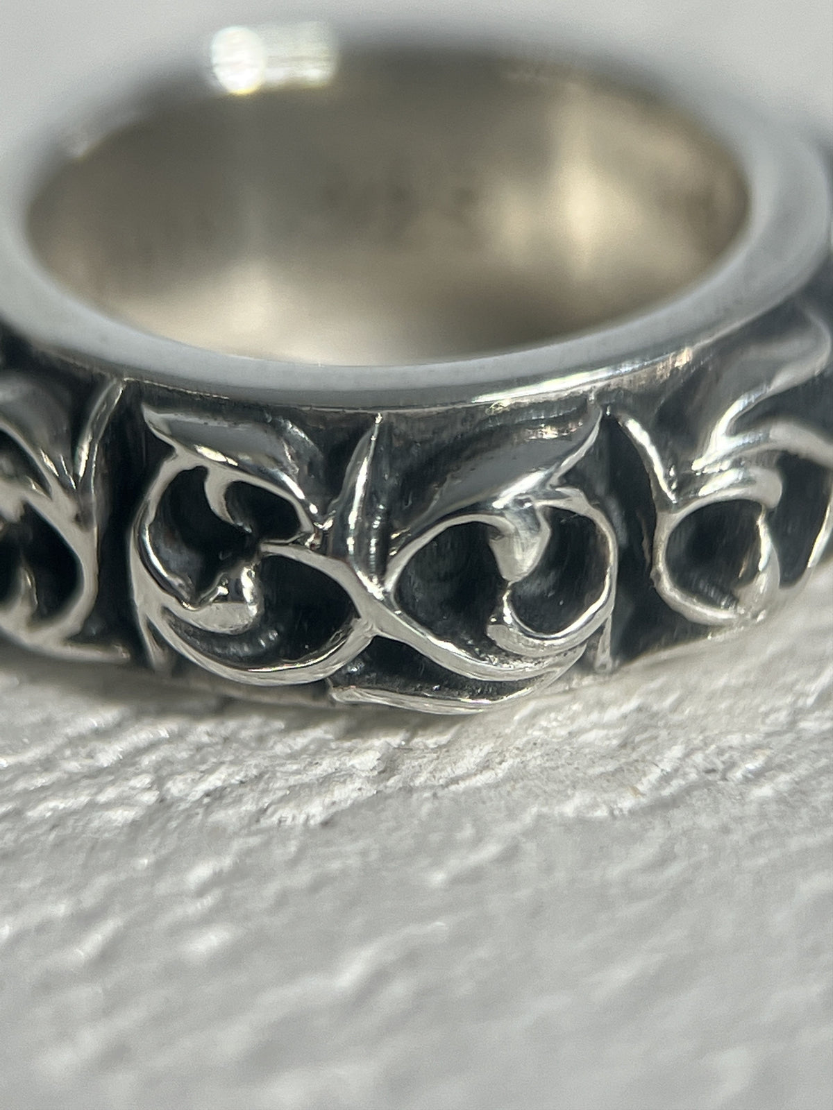Chrome Hearts Eternity Vine Scroll Band Ring Size 47 / US4