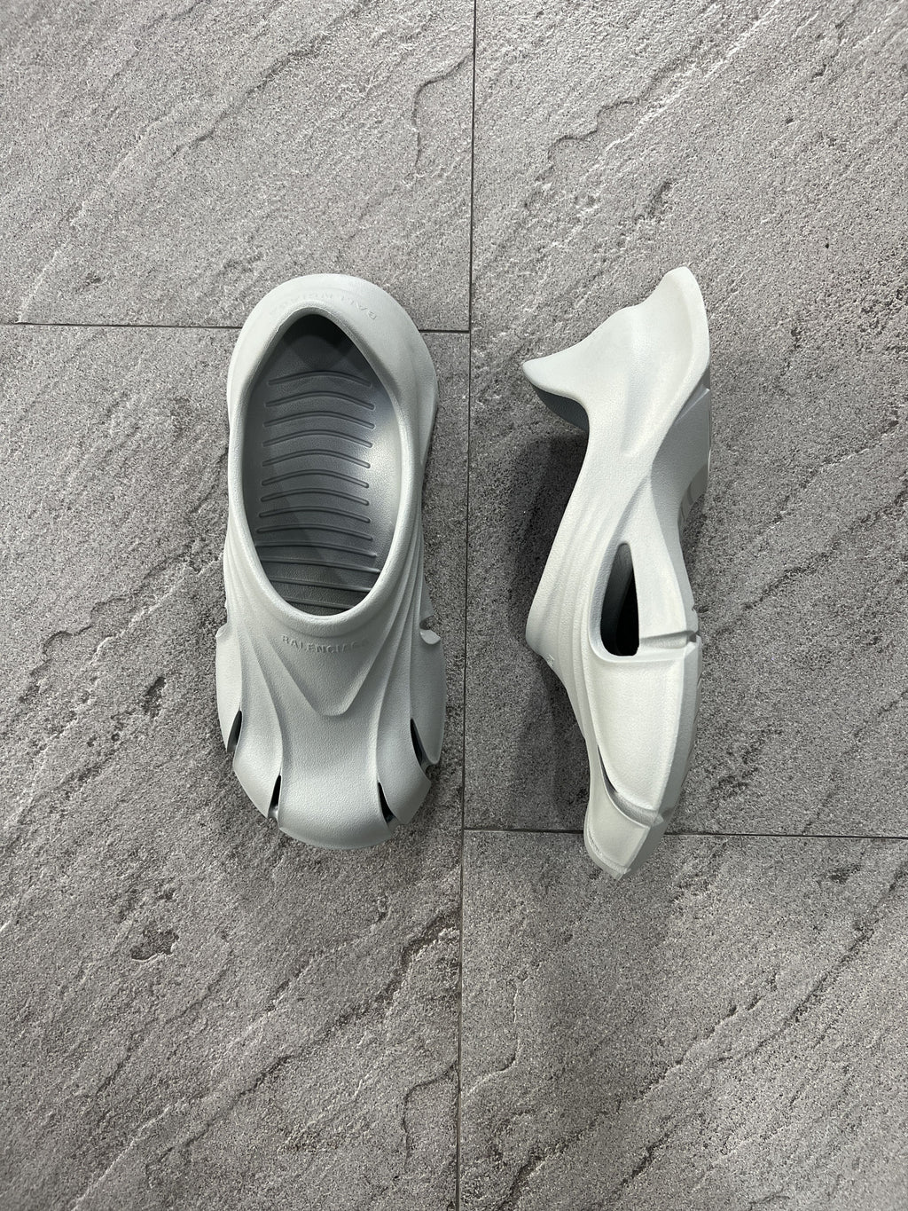 Balenciaga Mold Closed Grey EU43 New w/ Box