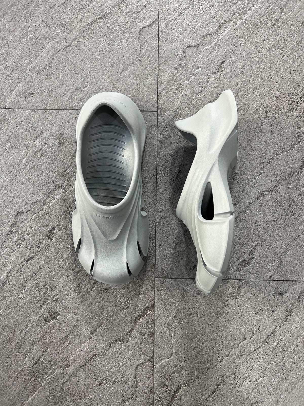 Balenciaga Mold Closed Grey EU43 New w/ Box