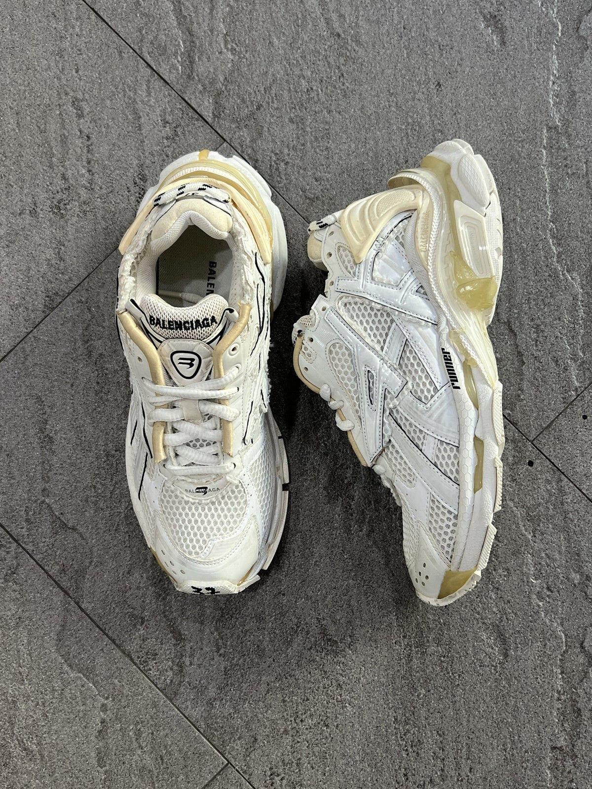 Balenciaga Runner Sneakers White Beige EU 37