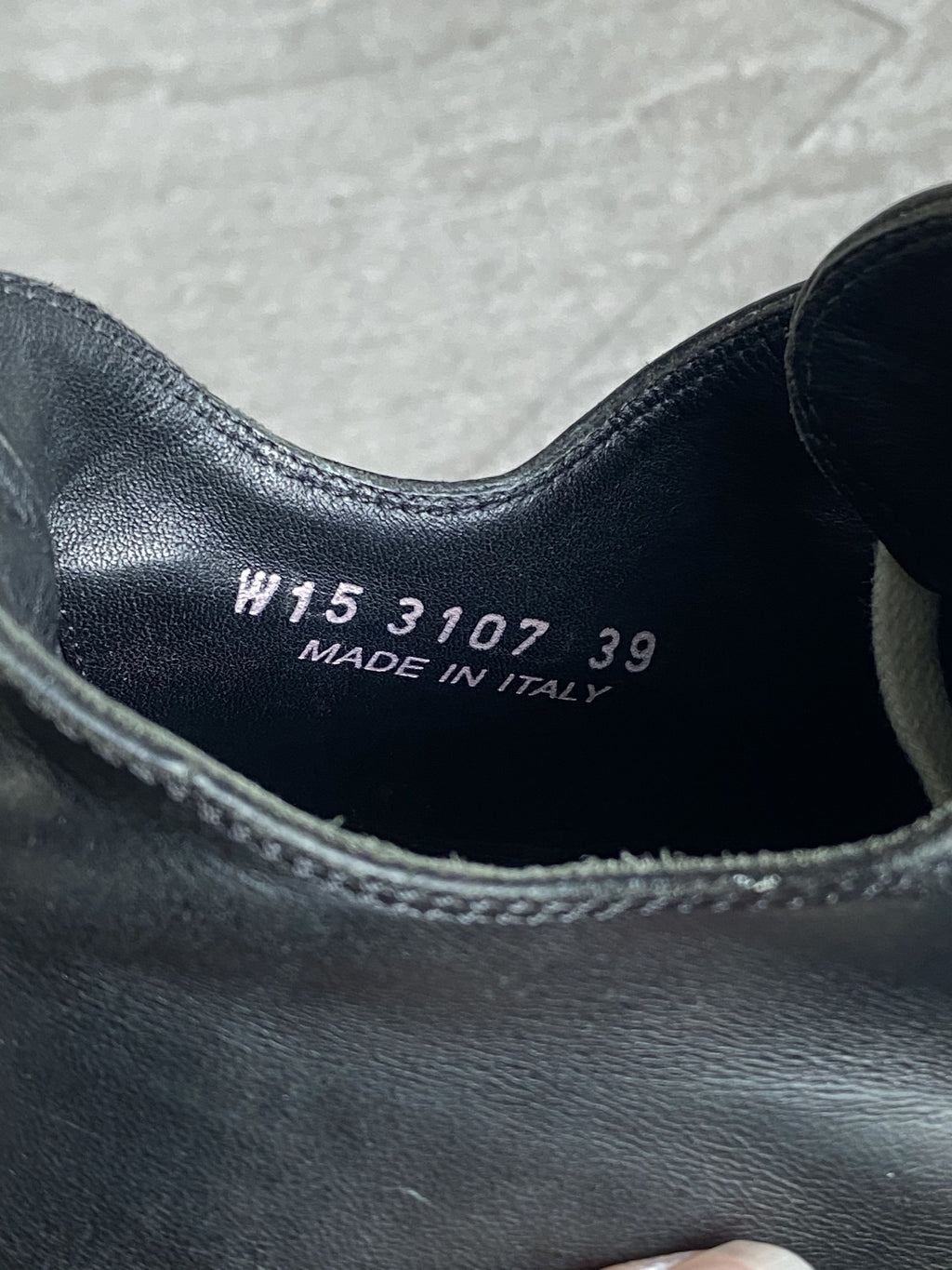 Rick Owens Low Sneaker Black Leather Milk Toe 39