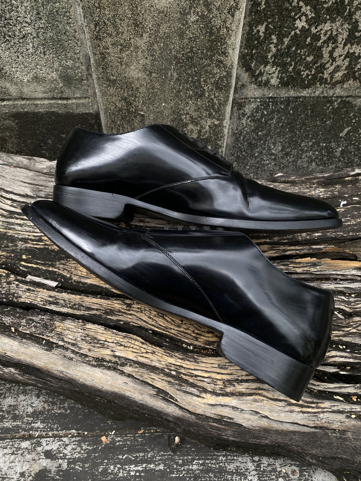 Saint Laurent Black Polished Leather Derbies 43.5