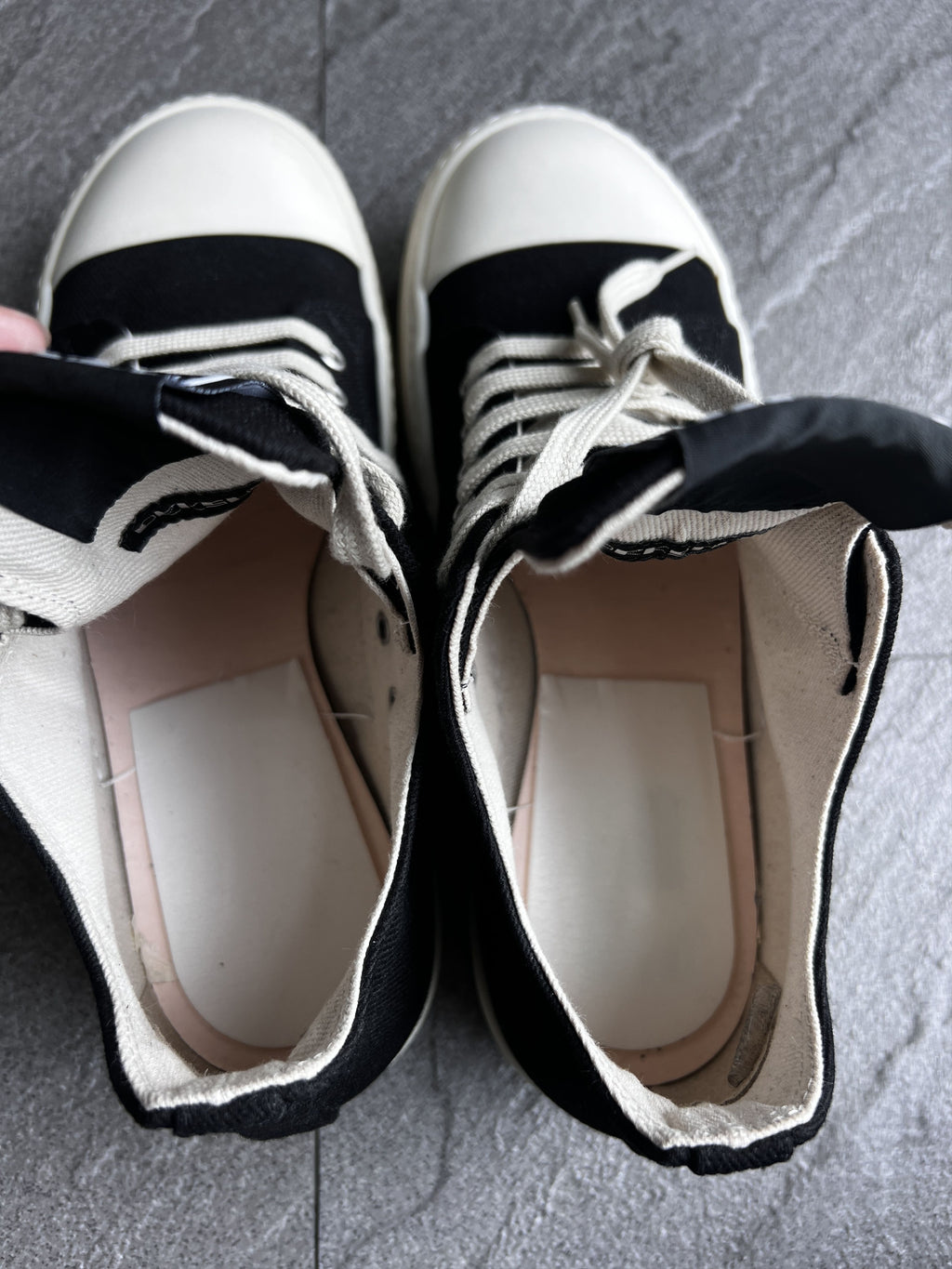 Rick Owens Hollywood Low Sneakers Black Milk EU40