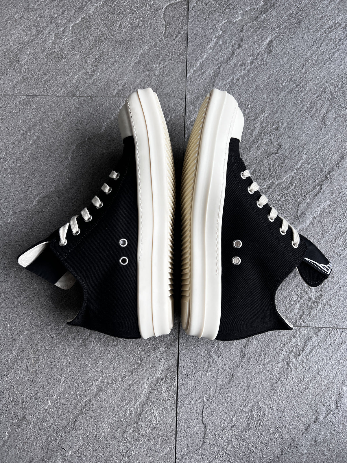 Rick Owens Hollywood Low Sneakers Black Milk EU40