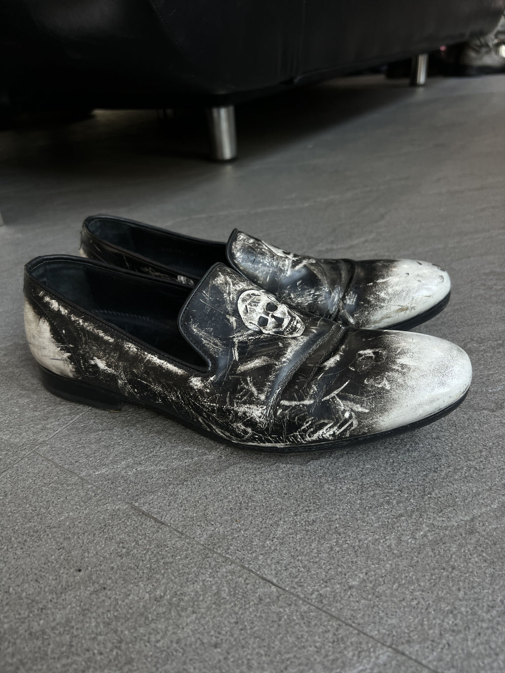 Alexander McQueen Skull Distressed Loafers EU41