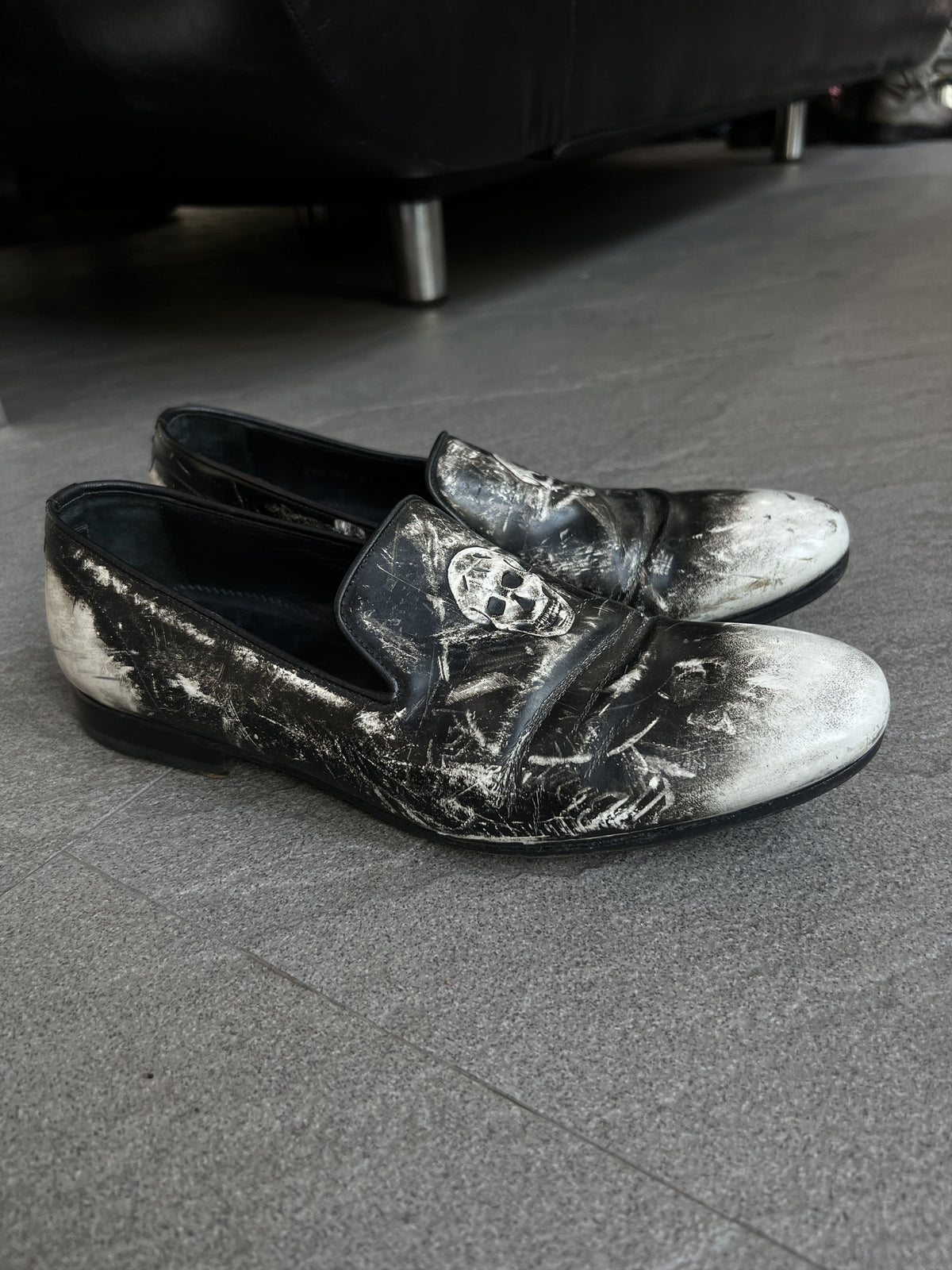 Alexander McQueen Skull Distressed Loafers EU41