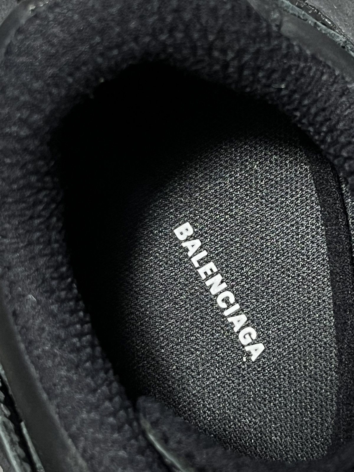 Balenciaga Monday Sneaker Triple Black EU43