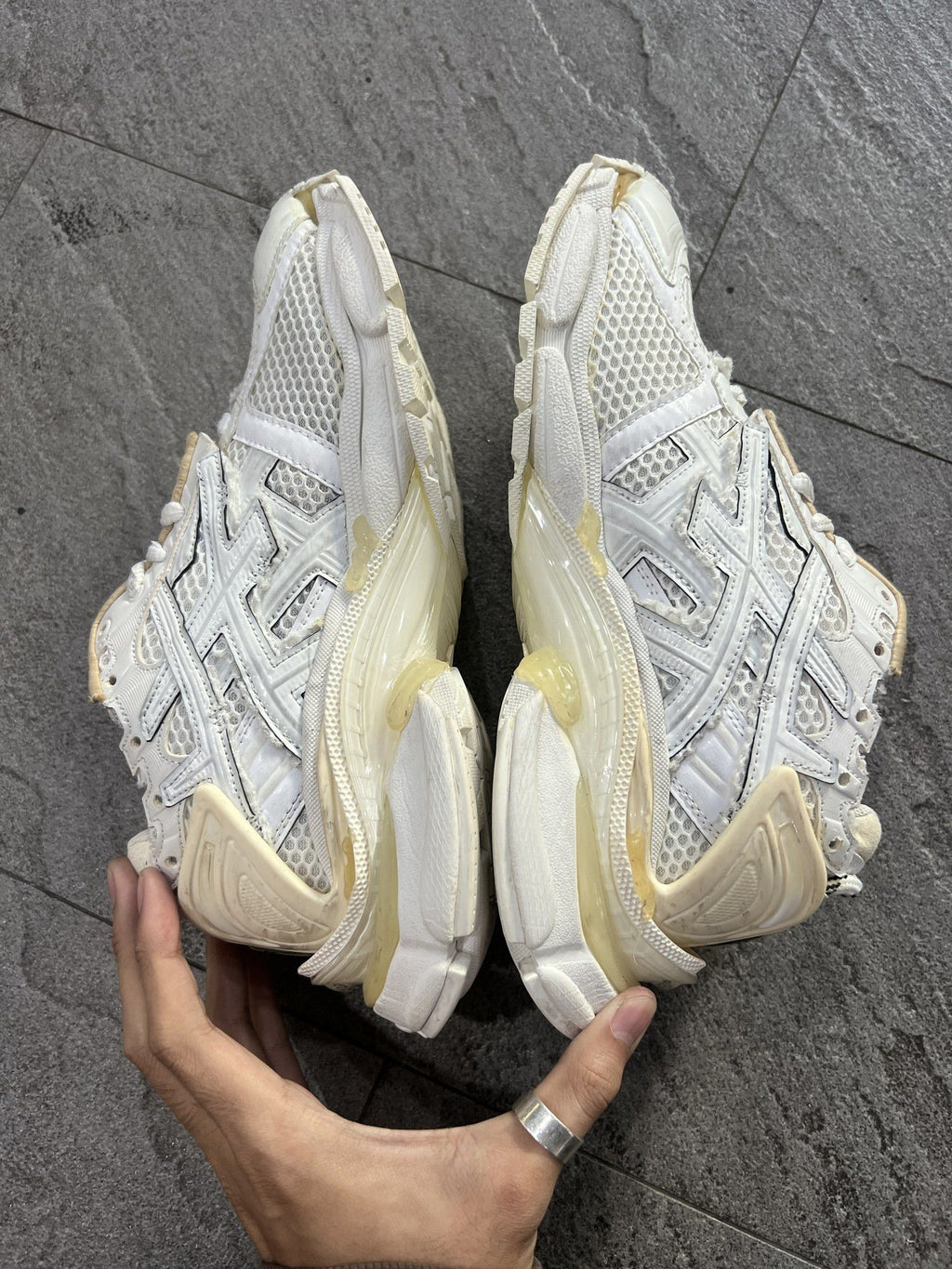 Balenciaga Runner Sneakers White Beige EU 37