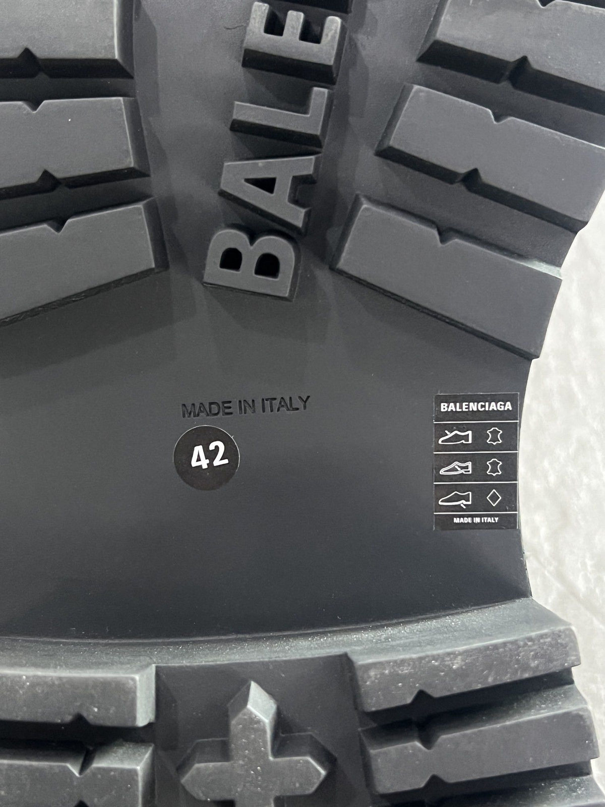 Balenciaga Hummer Derby Black EU 42