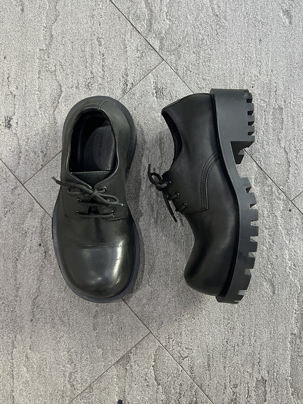 Balenciaga Chunky Lug Sole Derby Black EU 39