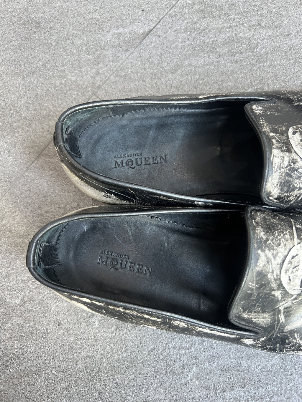 Alexander McQueen Skull Distressed Loafers EU41