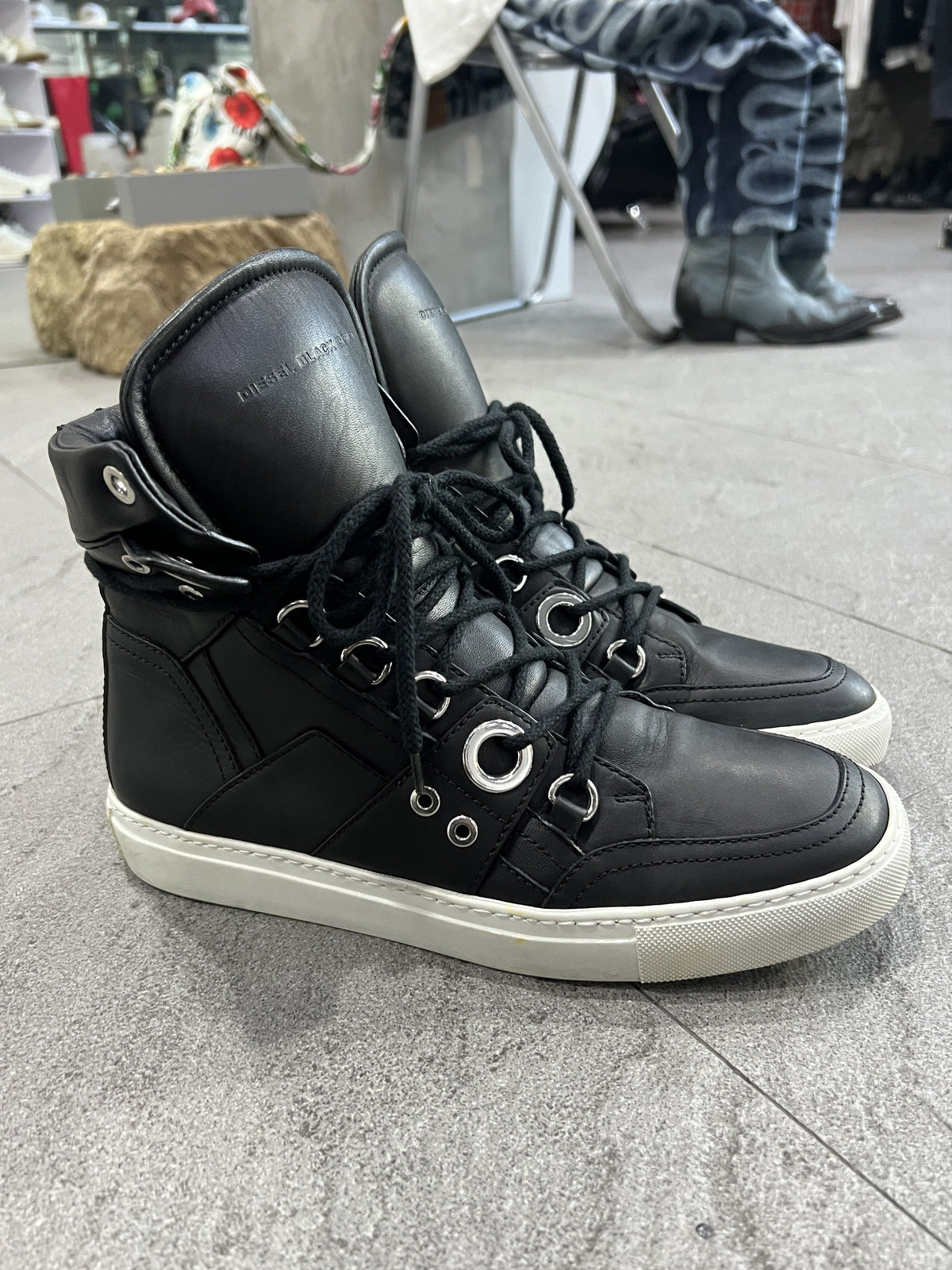 Diesel Black Gold Eyelet Leather High-Top Sneakers EU41